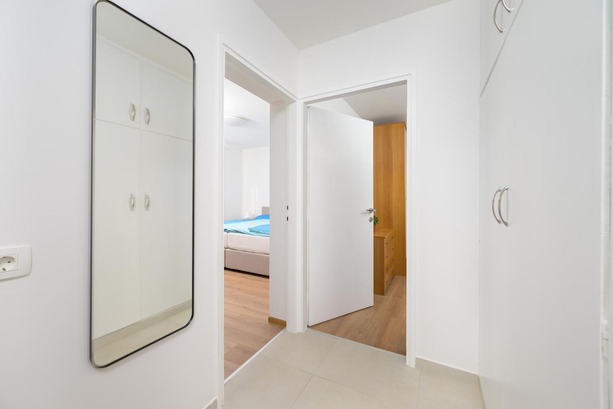 Apartment Pina Пореч Екстер'єр фото