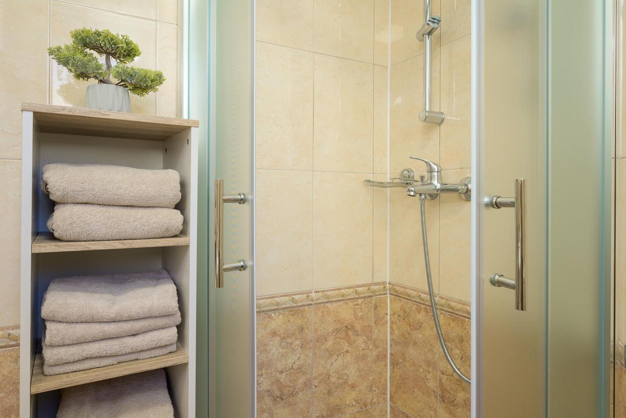 Apartment Pina Пореч Екстер'єр фото