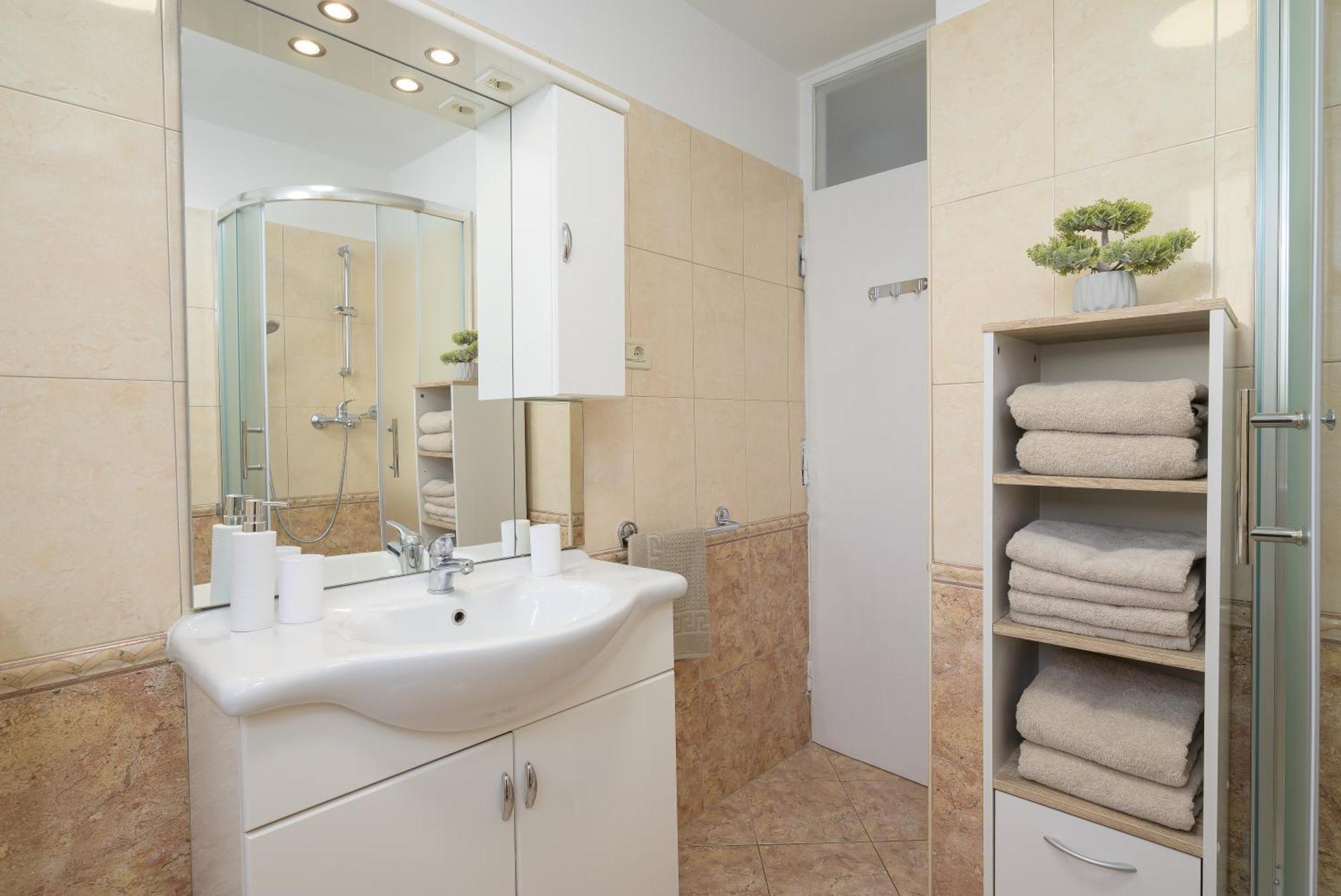 Apartment Pina Пореч Екстер'єр фото