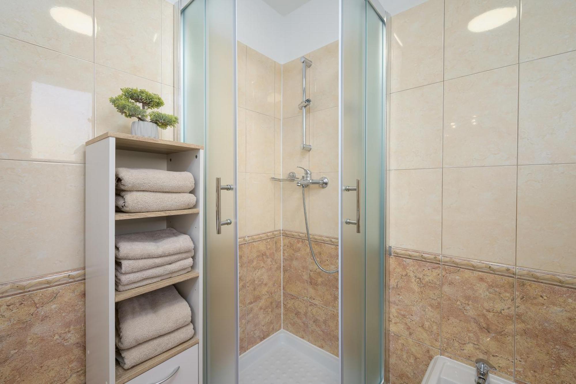 Apartment Pina Пореч Екстер'єр фото