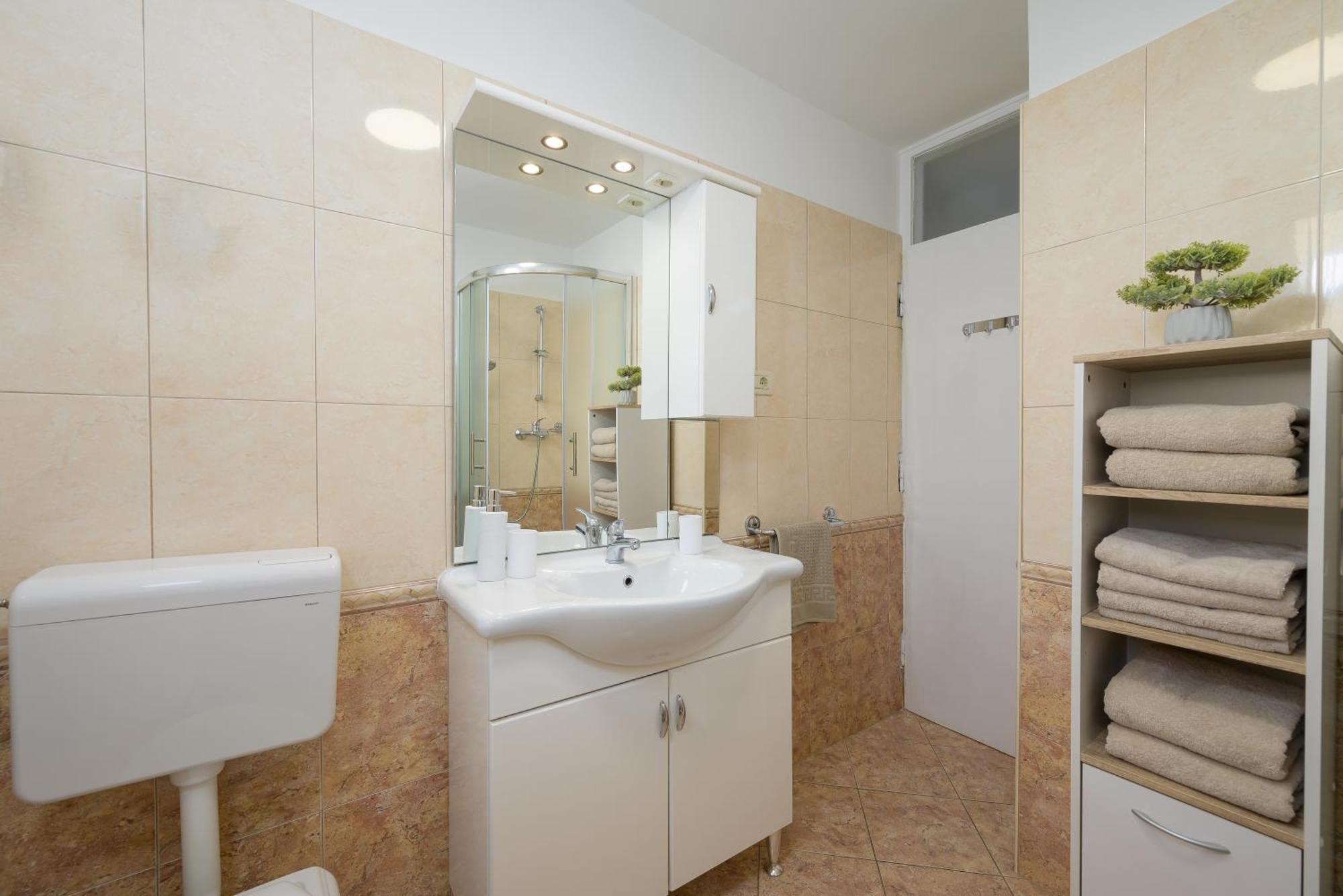 Apartment Pina Пореч Екстер'єр фото